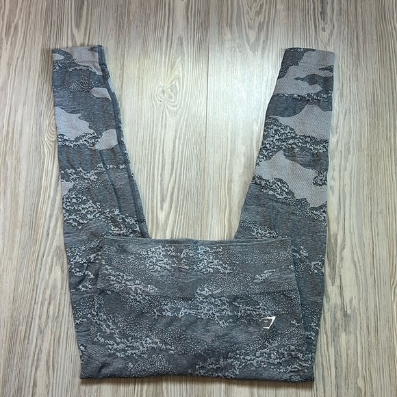 Gymshark ADAPT CAMO SEAMLESS LEGGINGS Size M Evening Blue - Picture 1 of 4